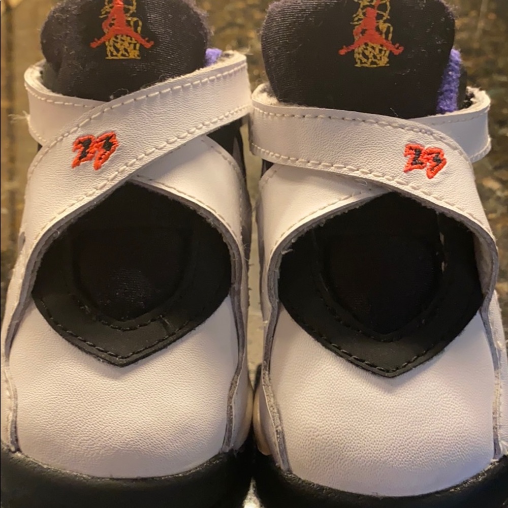 Jordan 8 (VIII) “Three Peat”